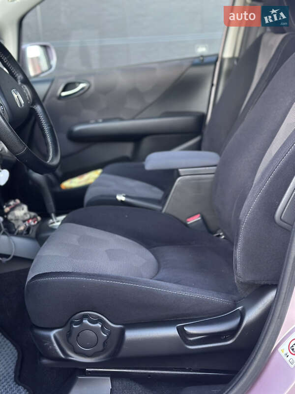 Хэтчбек Honda Jazz 2008 в Киеве