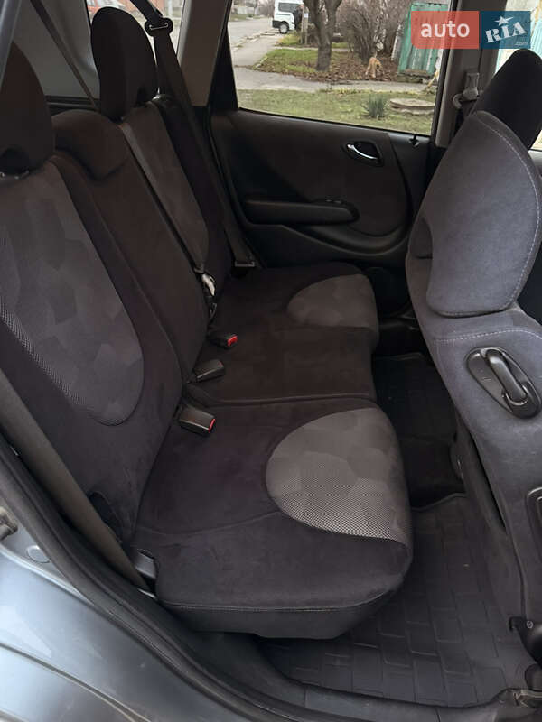 Хэтчбек Honda Jazz 2005 в Запорожье