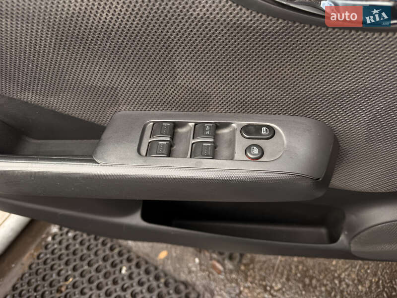 Хэтчбек Honda Jazz 2005 в Запорожье