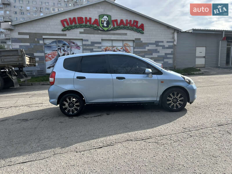 Хетчбек Honda Jazz 2002 в Дніпрі