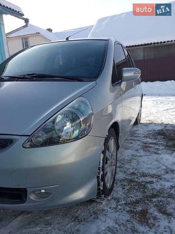 Хетчбек Honda Jazz 2006 в Богородчанах