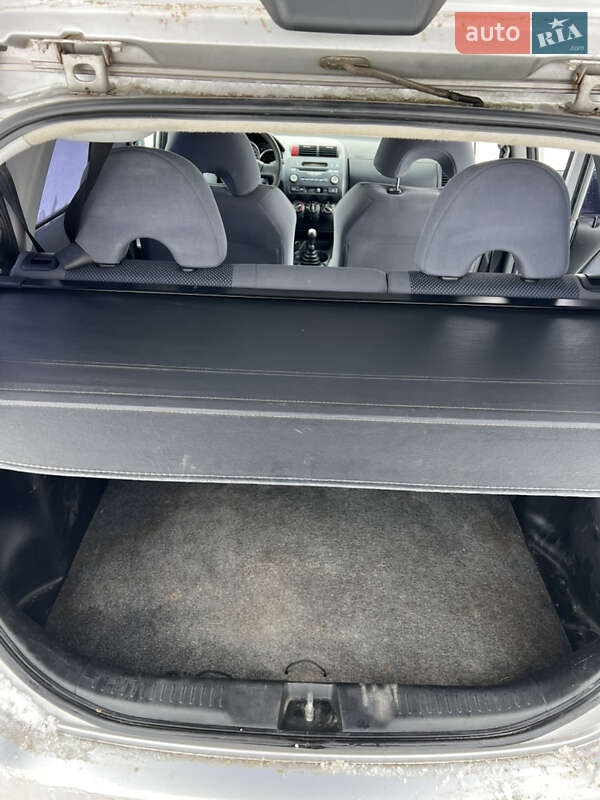 Хэтчбек Honda Jazz 2003 в Львове