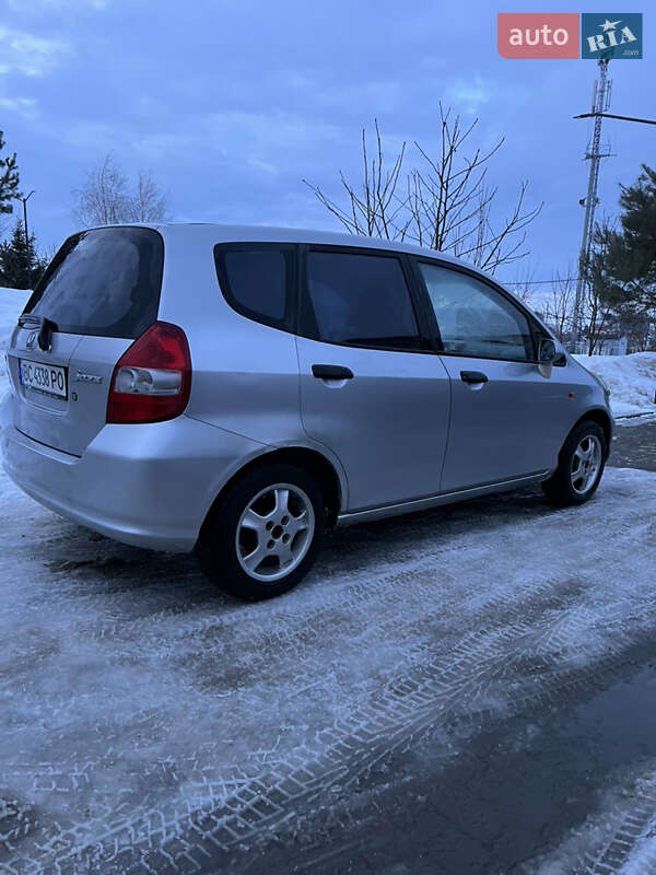Хэтчбек Honda Jazz 2003 в Львове