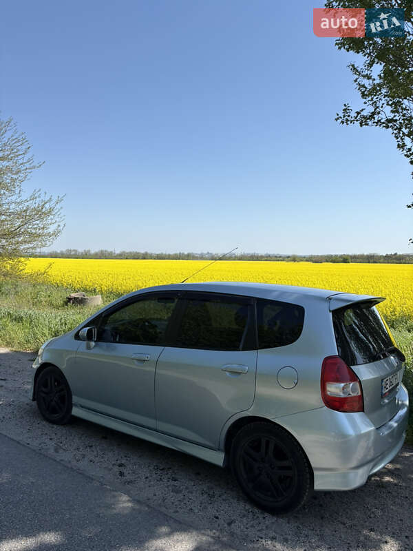 Хэтчбек Honda Jazz 2005 в Запорожье фото Хэтчбек Honda Jazz 2005 в Запорожье