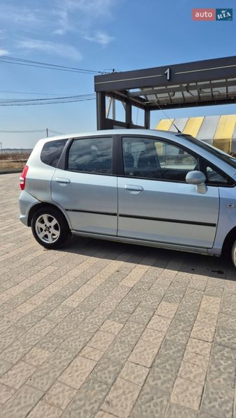 Хэтчбек Honda Jazz 2005 в Львове