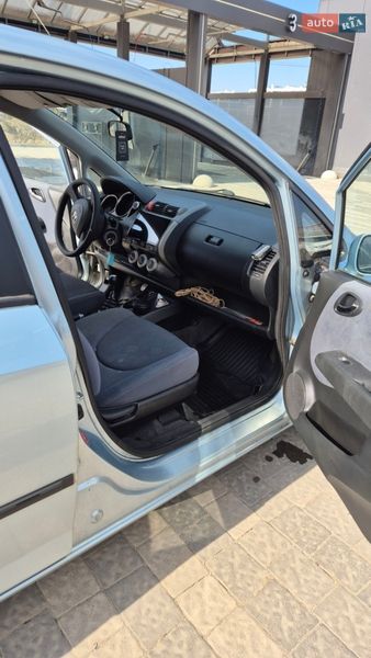 Хэтчбек Honda Jazz 2005 в Львове