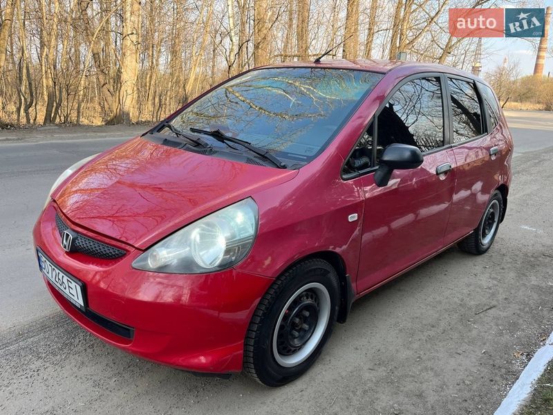Хэтчбек Honda Jazz 2005 в Надворной