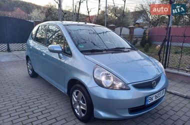 Хэтчбек Honda Jazz 2006 в Мукачево