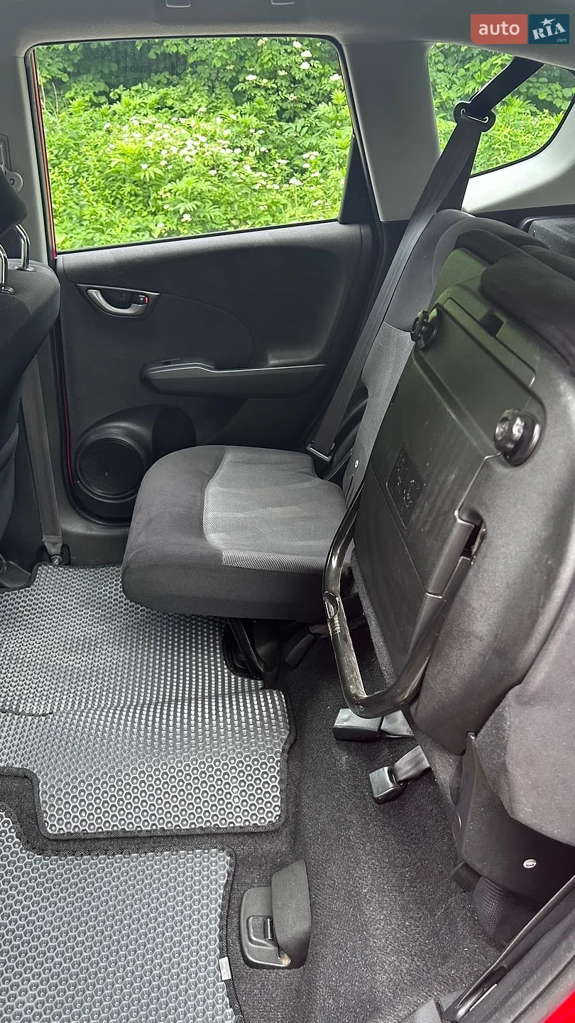 2010 Honda Jazz - мініатюра 12