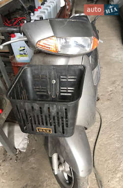 Скутер Honda Lead 100 1999 в Полтаве