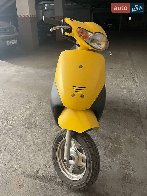 Скутер Honda Lead 100 2003 в Києві