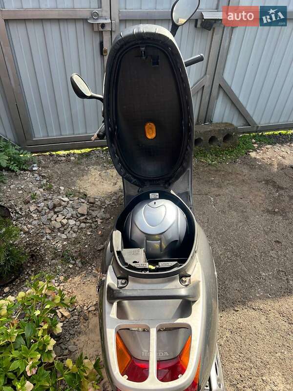 Скутер Honda Lead 100 2001 в Житомирі