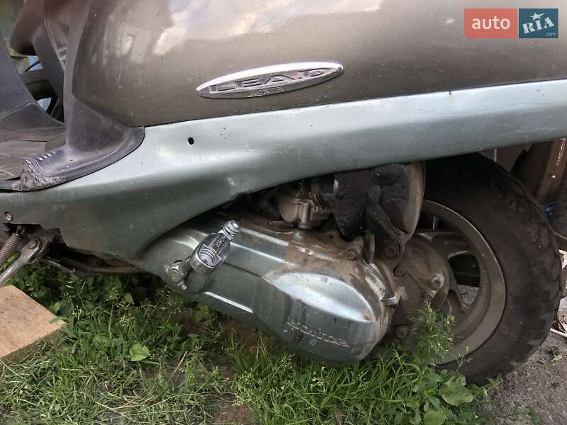 Мопеди Honda Lead 100 1999 в Хоролі