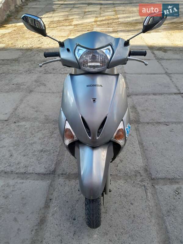 Грузовые мотороллеры, мотоциклы, скутеры, мопеды Honda Lead 110 JF-19 2010 в Кельменцах