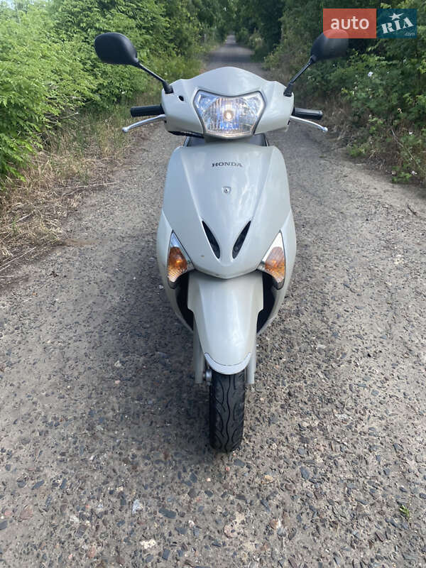 Макси-скутер Honda Lead 110 JF-19 2008 в Белгороде-Днестровском