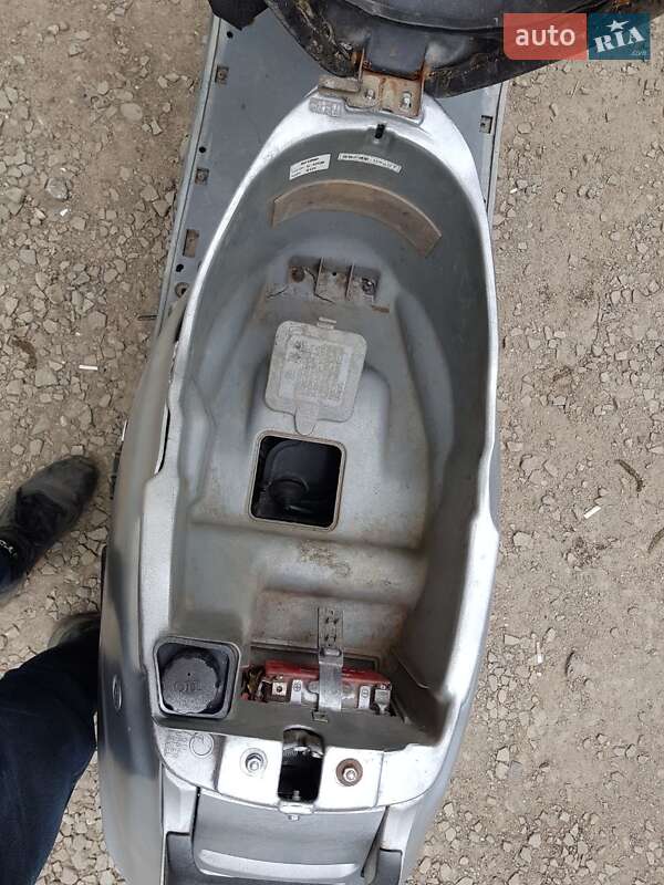 Скутер Honda Lead 90 2001 в Одесі