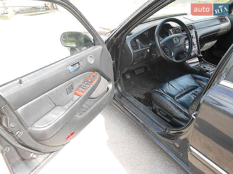 Седан Honda Legend 2001 в Вольнянске