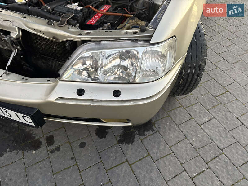 Седан Honda Legend 1999 в Ивано-Франковске