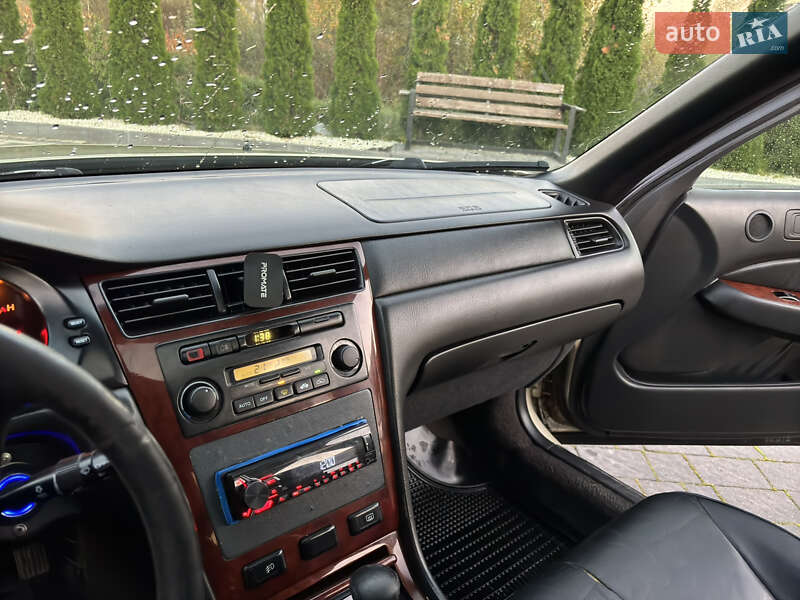 Седан Honda Legend 1999 в Ивано-Франковске