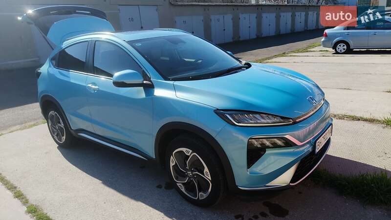 Внедорожник / Кроссовер Honda M-NV 2023 в Черноморске