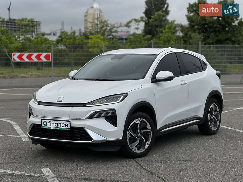Honda M-NV 2024