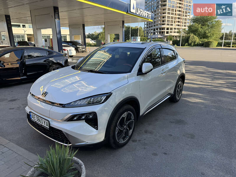 Honda M-NV 2023