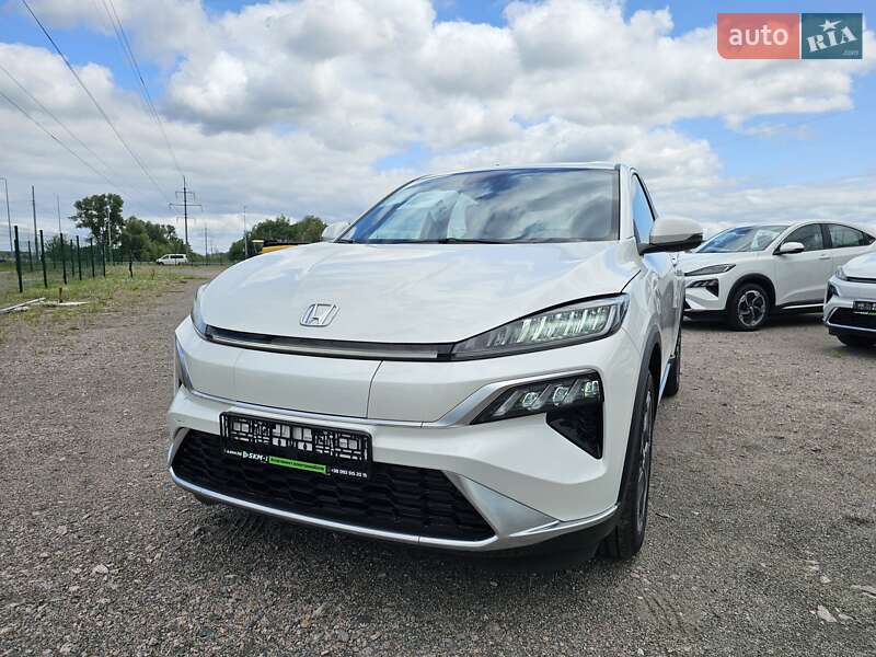 Honda M-NV 2024