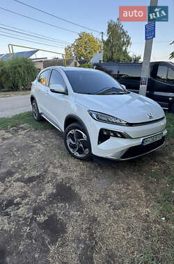 Honda M-NV 2024
