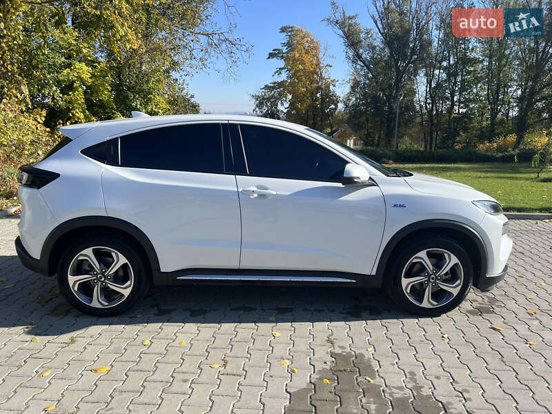 Позашляховик / Кросовер Honda M-NV 2021 в Кіцмані