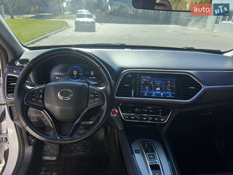 Позашляховик / Кросовер Honda M-NV 2021 в Кіцмані