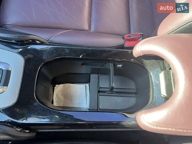 Позашляховик / Кросовер Honda M-NV 2021 в Кіцмані