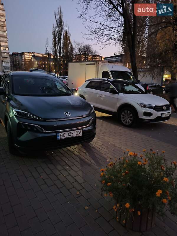 Позашляховик / Кросовер Honda M-NV 2022 в Хмельницькому