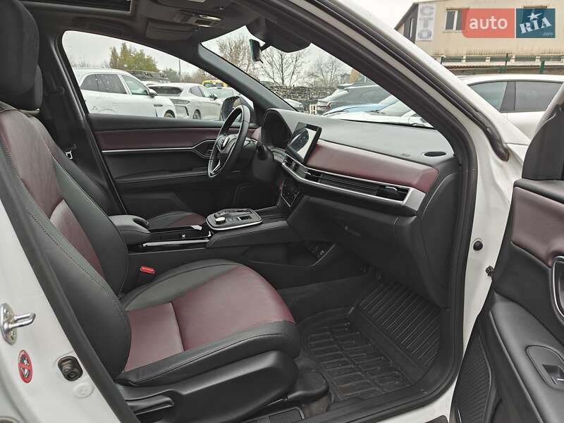 Внедорожник / Кроссовер Honda M-NV 2023 в Киеве