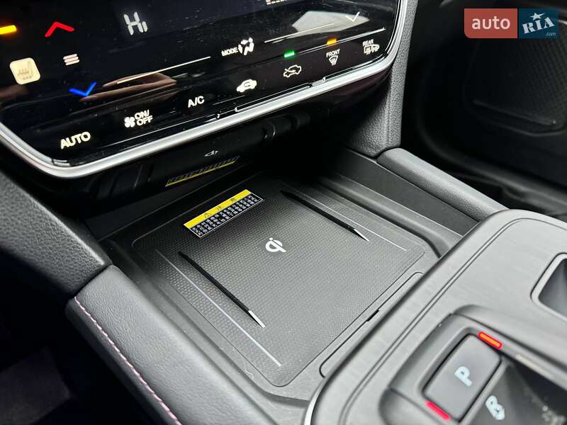 Позашляховик / Кросовер Honda M-NV 2024 в Києві