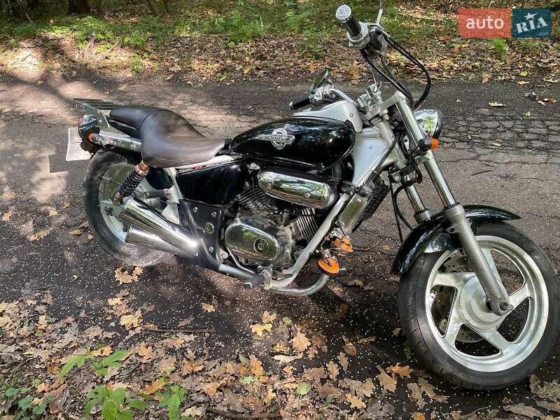 Боббер Honda Magna 250 2003 в Новомосковске