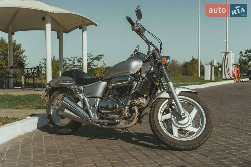 Мотоцикл Круизер Honda Magna 250 2001 в Дачном