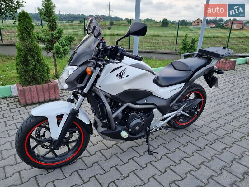 Мотоцикл Багатоцільовий (All-round) Honda NC 700S 2014 в Чернівцях