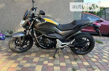 Мотоцикл Без обтекателей (Naked bike) Honda NC 700S 2012 в Одессе