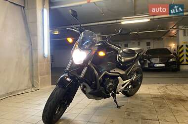 Мотоцикл Туризм Honda NC 700S 2014 в 