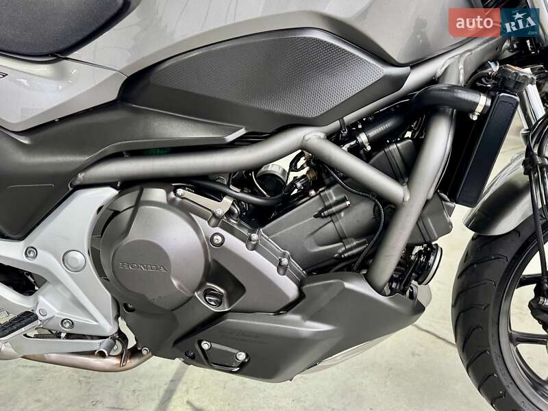 Мотоцикл Без обтекателей (Naked bike) Honda NC 700S 2012 в Хмельницком