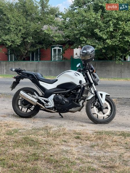 Мотоцикл Без обтекателей (Naked bike) Honda NC 700S 2012 в Чернигове