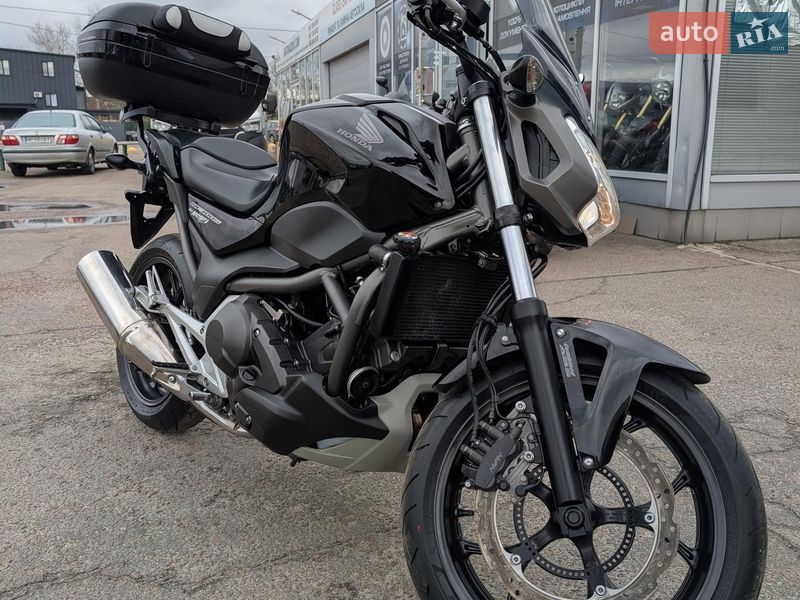 Мотоцикл Без обтекателей (Naked bike) Honda NC 700S 2012 в Киеве