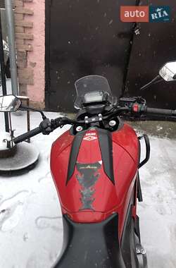 Мотоцикл Спорт-туризм Honda NC 700X 2012 в 