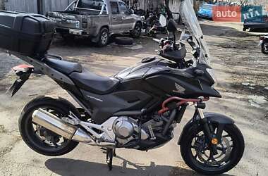 Мотоцикл Многоцелевой (All-round) Honda NC 700X 2012 в 