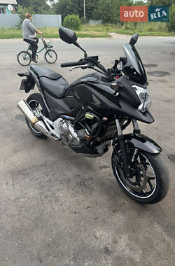 Мотоцикл Классик Honda NC 700X 2016 в 