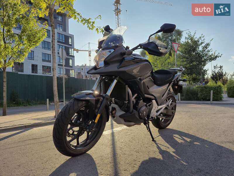 Мотоцикл Багатоцільовий (All-round) Honda NC 700X 2013 в Києві