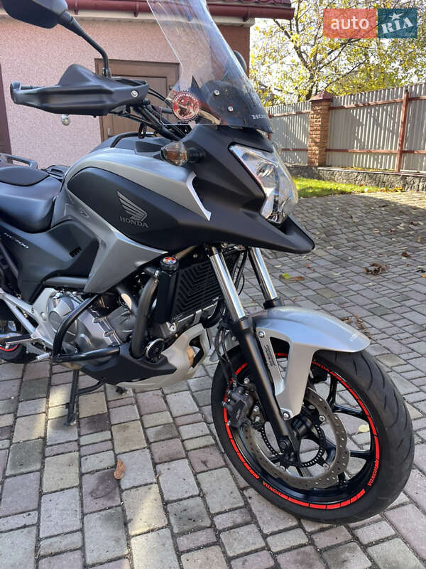 Мотоцикл Спорт-туризм Honda NC 700XA 2012 в Тараще фото 15 Мотоцикл Спорт-туризм Honda NC 700XA 2012 в Тараще
