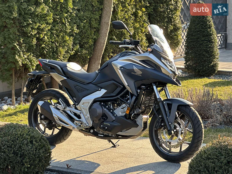 Мотоцикл Спорт-туризм Honda NC 750X 2023 в Ровно