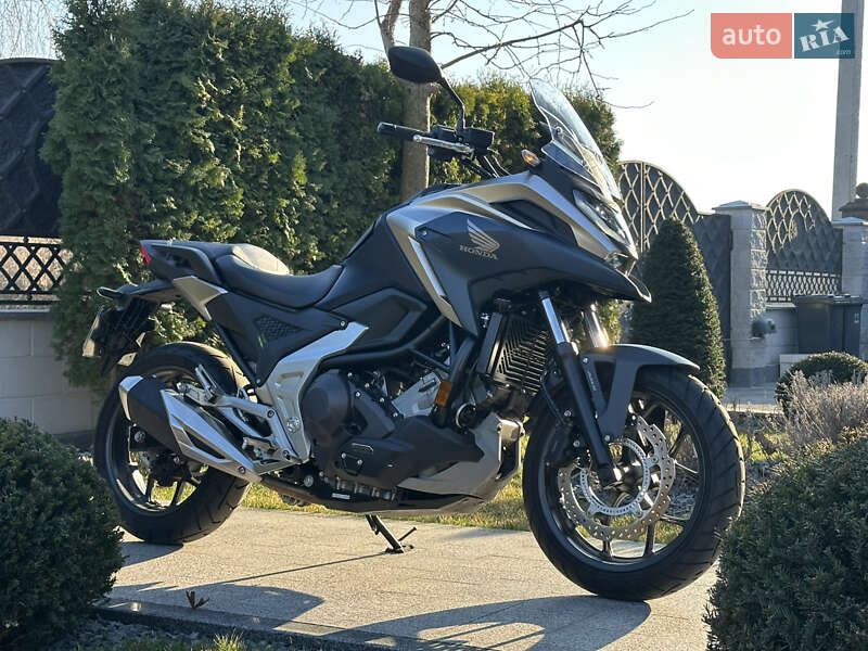Мотоцикл Спорт-туризм Honda NC 750X 2023 в Ровно