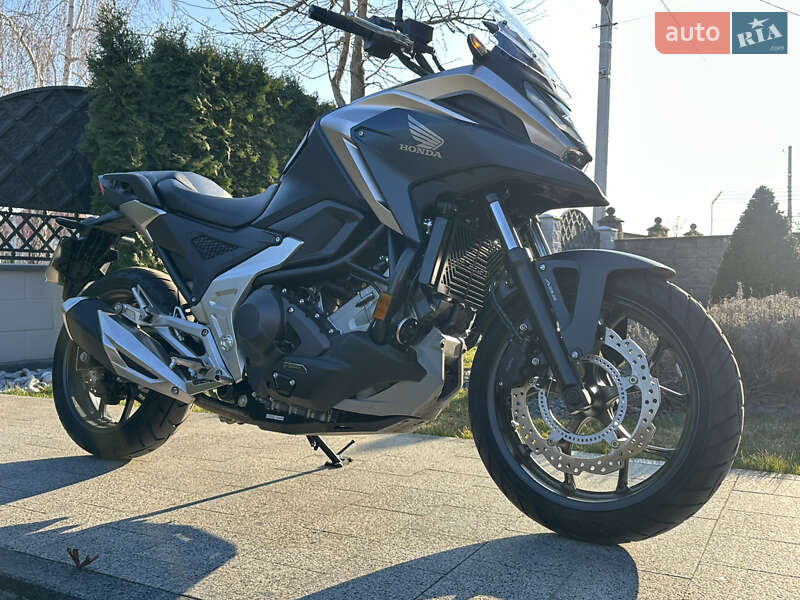 Мотоцикл Спорт-туризм Honda NC 750X 2023 в Ровно